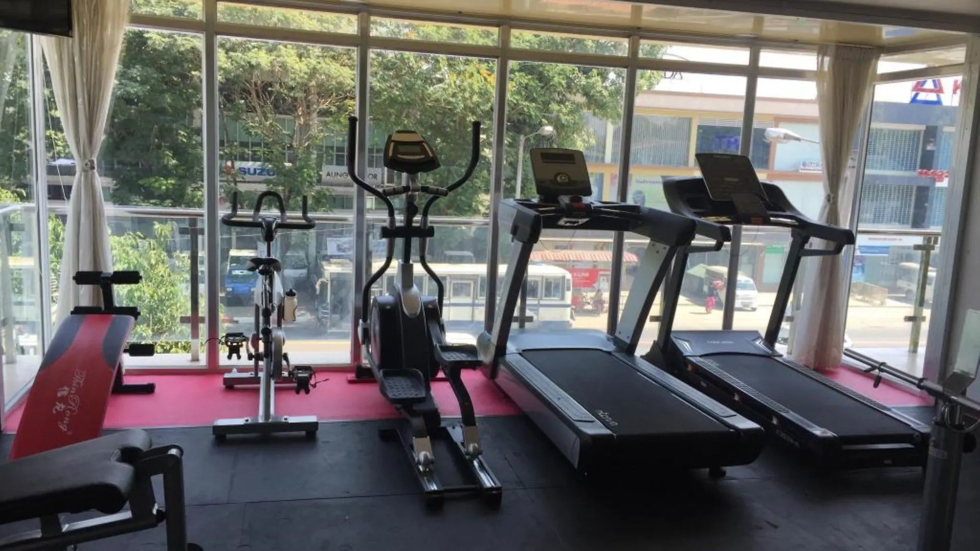 ***  The Hub Hotel Gyogon Myanmar